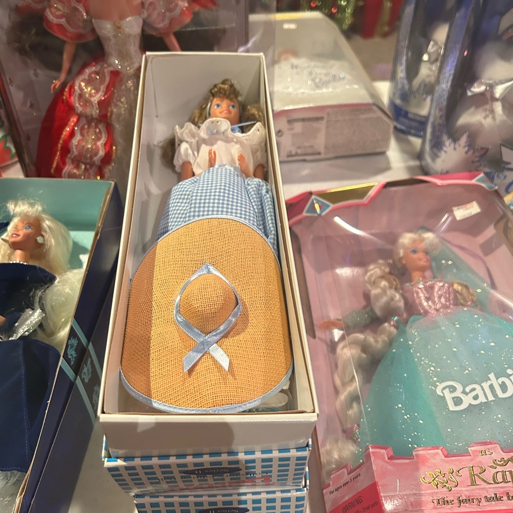 Barbie Collection - Picture 5 of 16